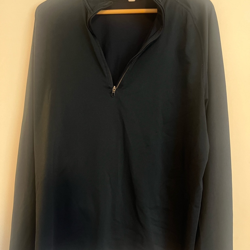 Men’s Lululemon navy quarter zip